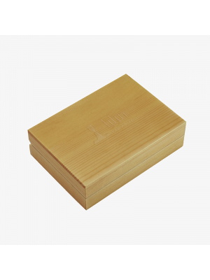Wooden Tobacco Hinged Box with Insert