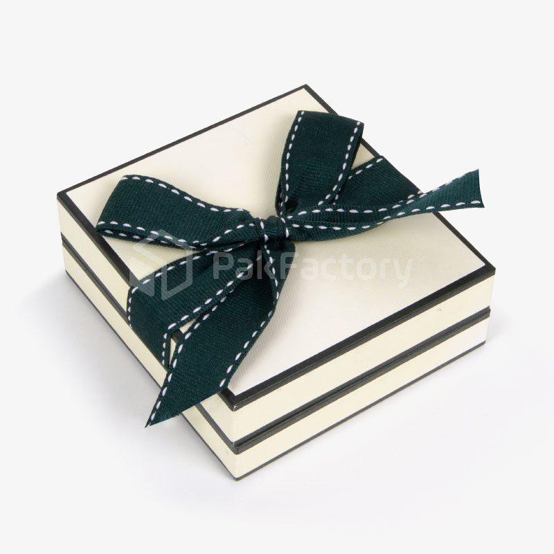 Custom Luxury Jewelry Gift Box PakFactory®