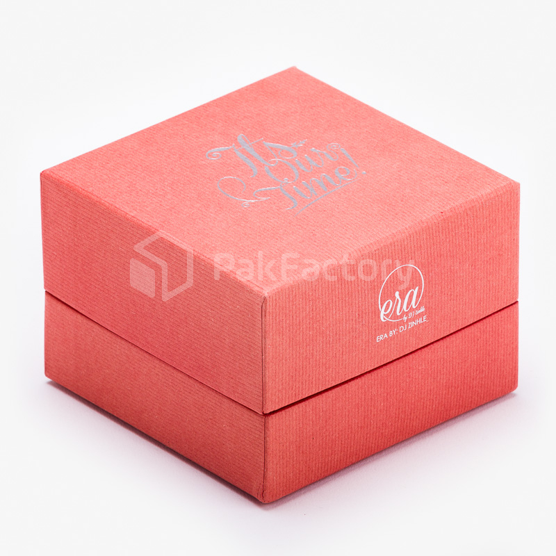 Red Laid in Textured Necklace Box with Pillow